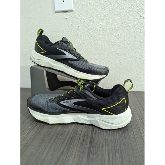 BROOKS Divide 2 Trail Running Shoes Size 9. GOOD TREAD main image 6